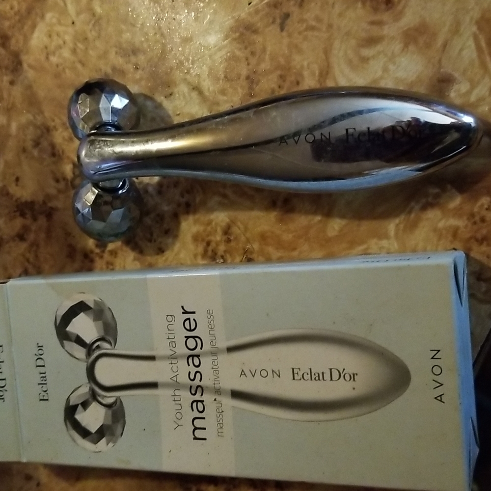 Facial massager